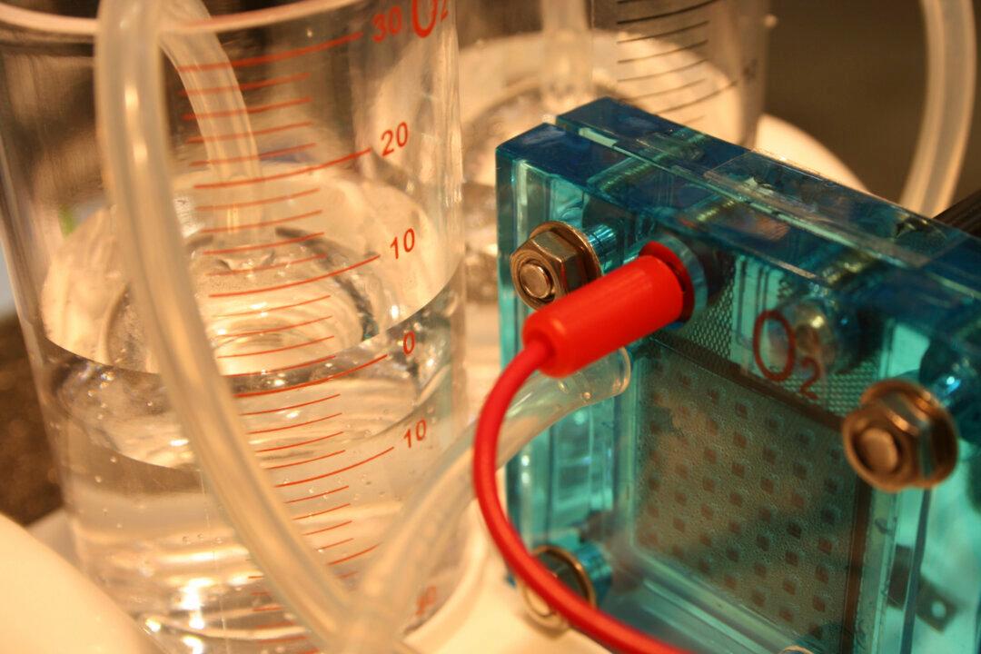 Cobalt Thin Film Splits Water in Two