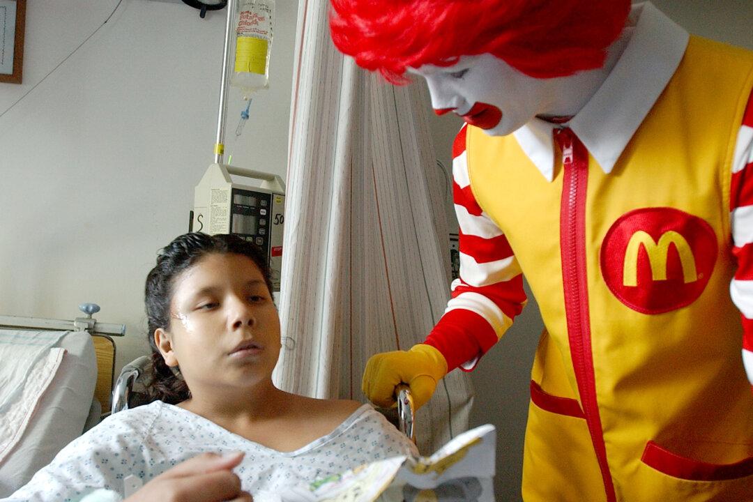 Fast Food Being Sold in Dozens of US Hospitals (+Map)