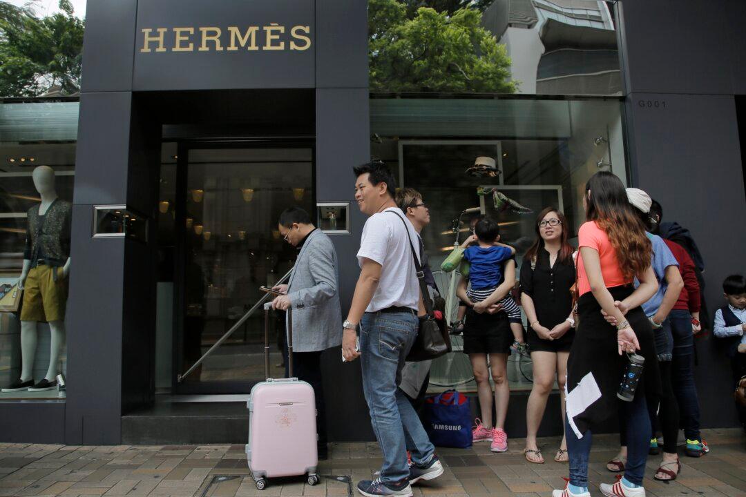 China Moves to Restrict Entry to Hong Kong After Protests