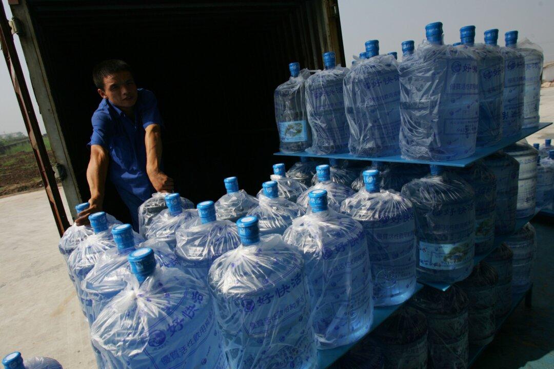 Looking for Bottled Water in Beijing? It May Be From the Tap