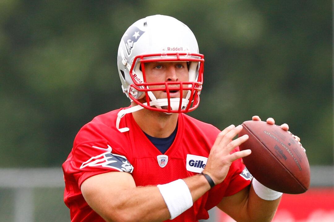 Chip Kelly’s Ultimate Project: Tim Tebow