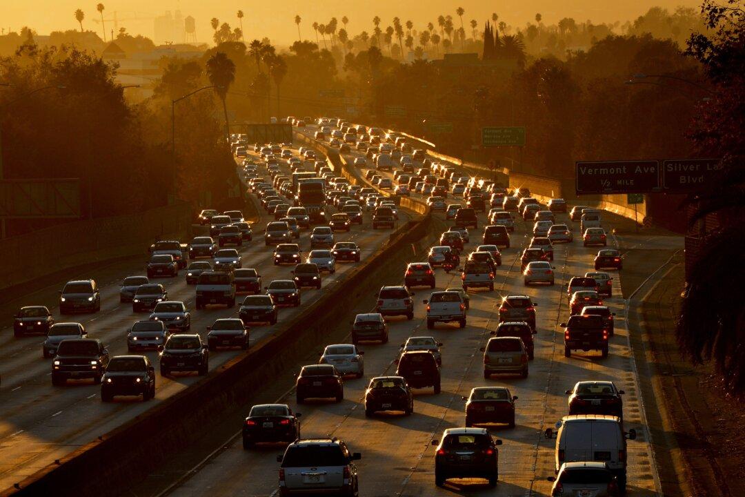 Holiday Gas Prices Falling as Rising Fatality Rates Show Roads Becoming More Dangerous