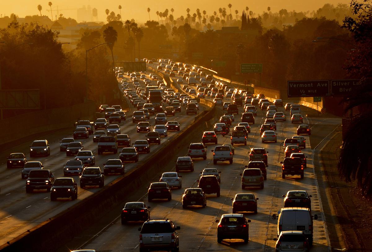 Holiday Gas Prices Falling as Rising Fatality Rates Show Roads Becoming More Dangerous