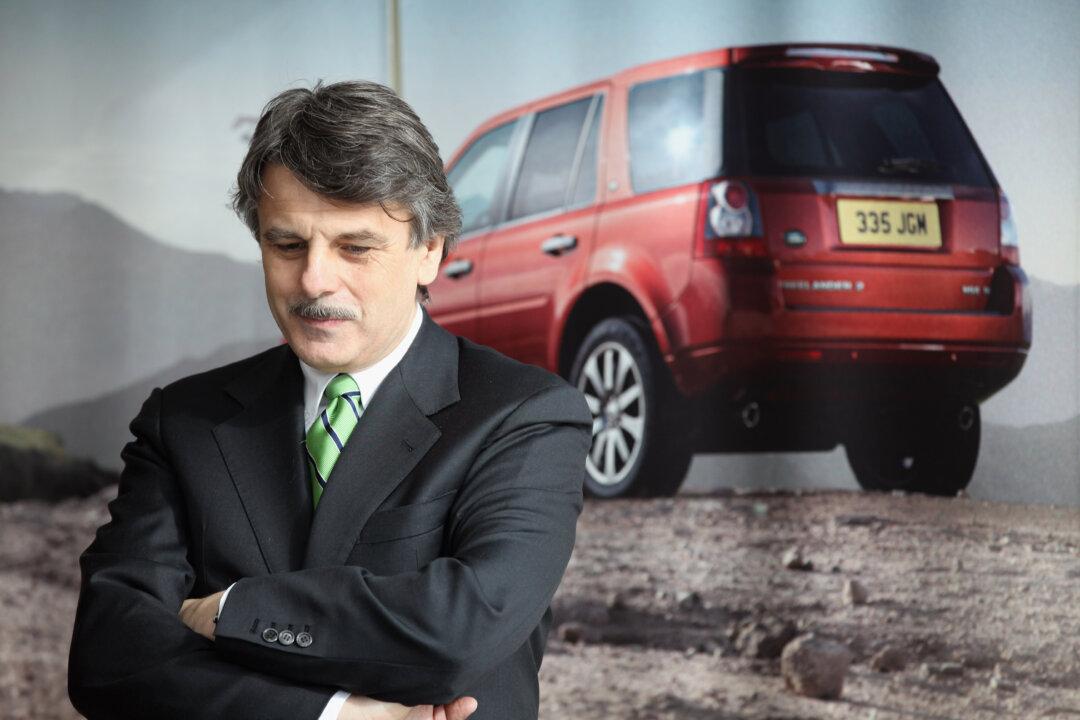 Land Rover CEO Declares ‘No Laws’ in China, as Lawsuit Drops
