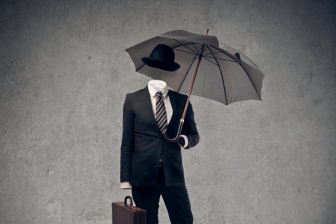 Here’s What It Feels Like to Be Invisible: Less Anxious