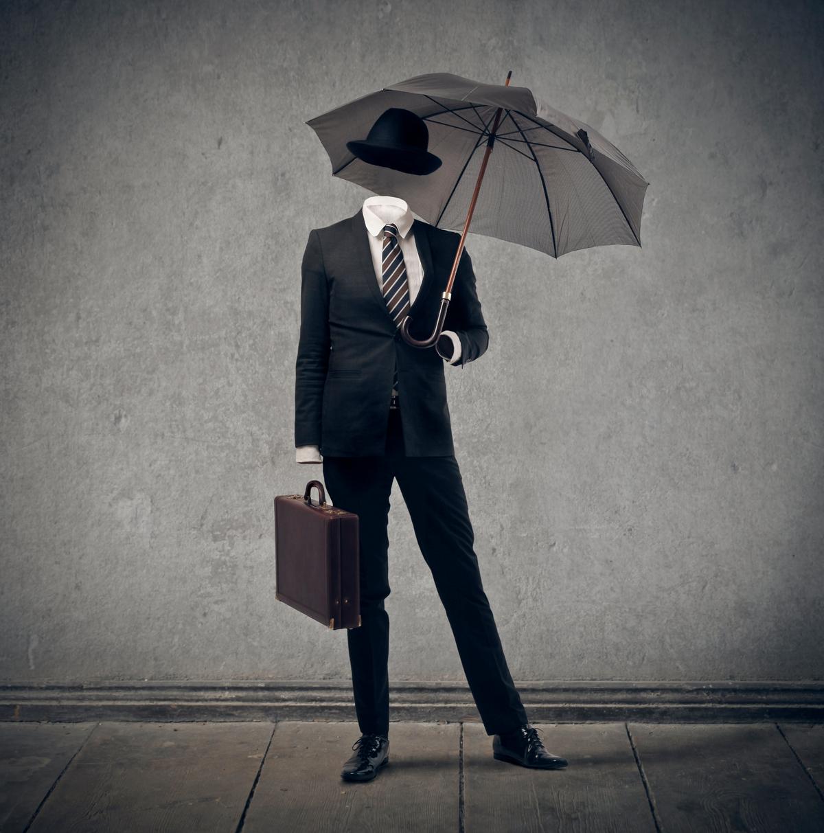 Here’s What It Feels Like to Be Invisible: Less Anxious