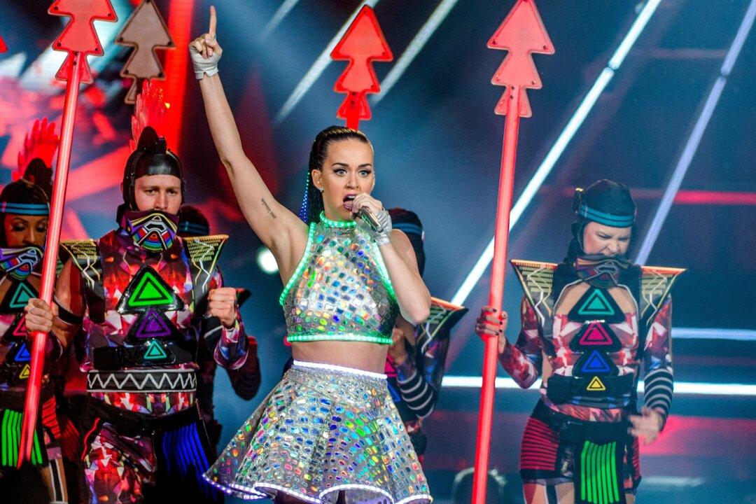 Katy Perry’s Taiwan Concert Costume Is Censored in China While Netizens Debate Ban