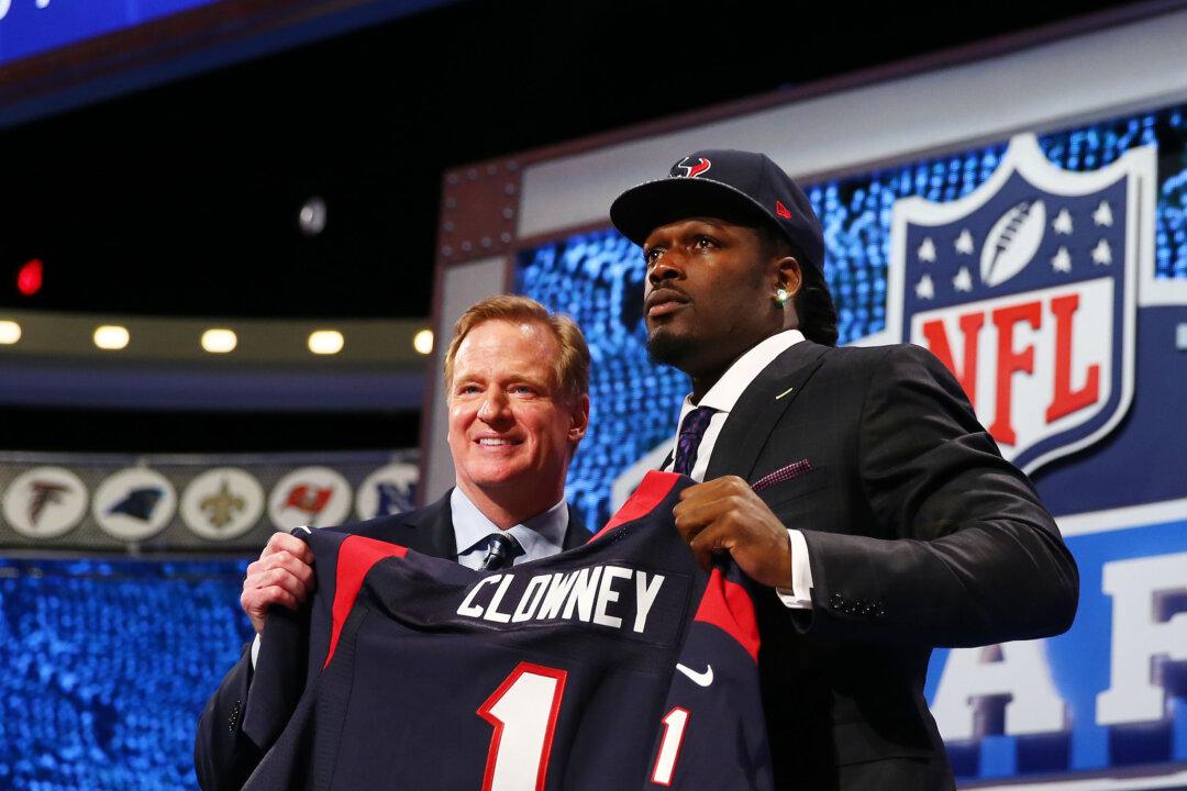 Phony Classes Hamstring College Athletes’ Careers Off the Field