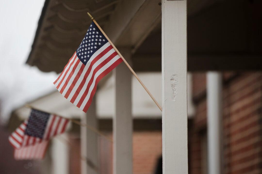 Prosecutors Seek to Seize Assets of Iraqi Currency Dealers