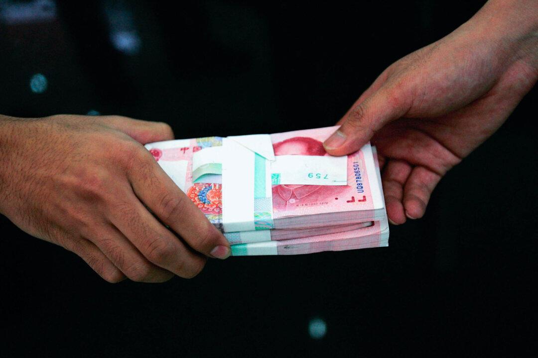 Chinese Anti-Corruption Official Found to Be Corrupt