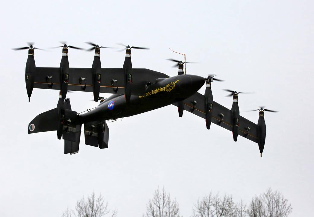 Forget Electric Cars, NASA Is Already Developing a Battery-Powered Plane (Video)