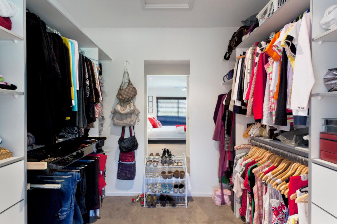 How to Spring Clean Your Wardrobe