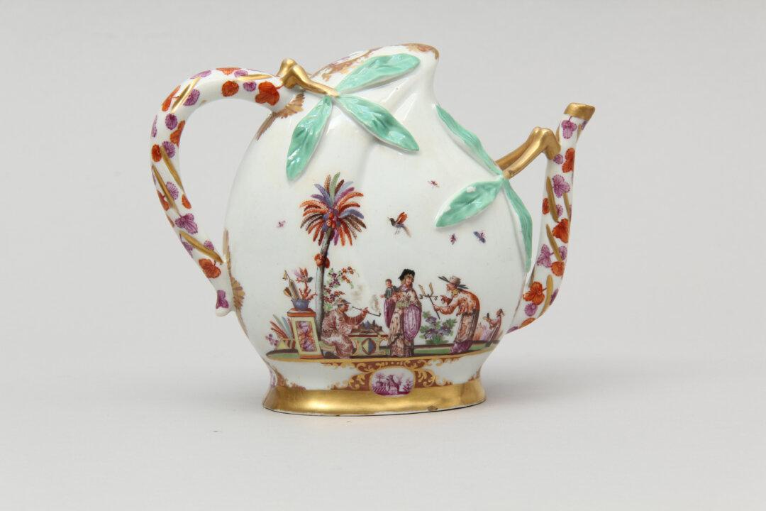 Meissen Porcelain and Its Beginnings