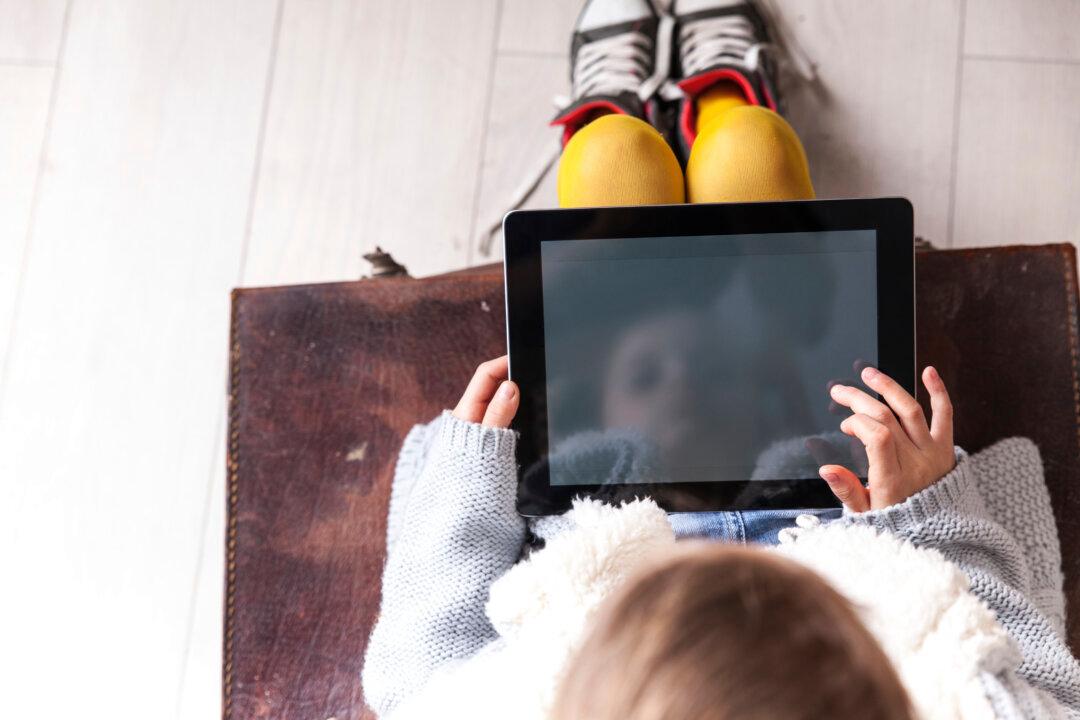Why Tablets Can’t Replace ‘Real World’ in Schools