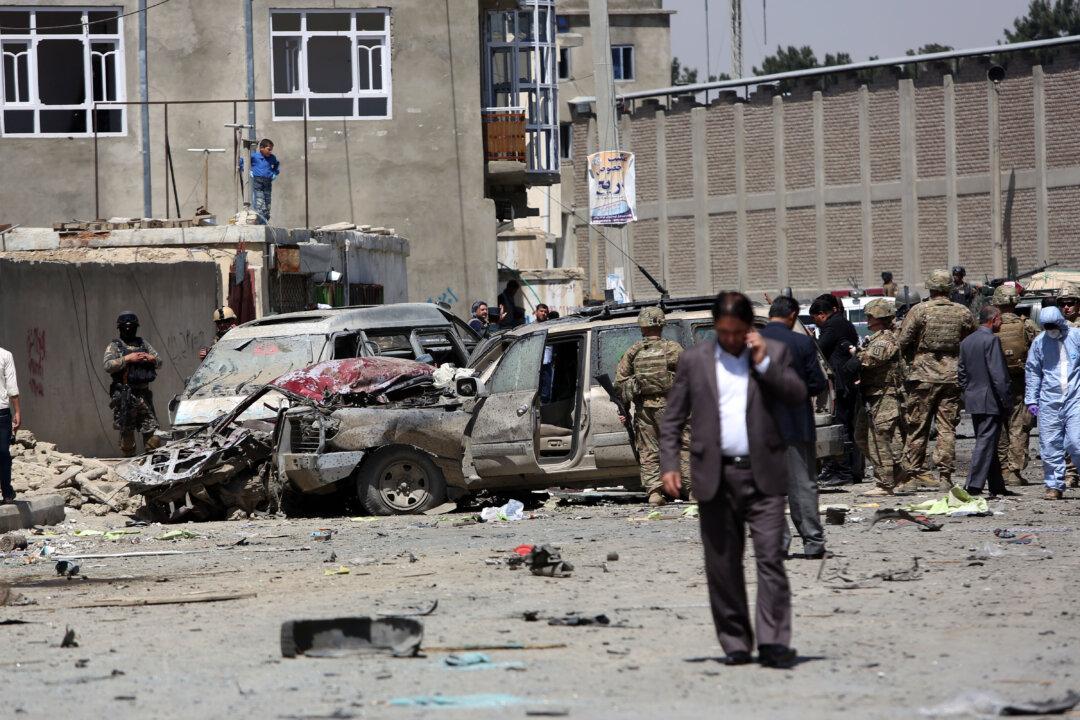 Suicide Attacks in Iraq’s Anbar Kill 35 Troops