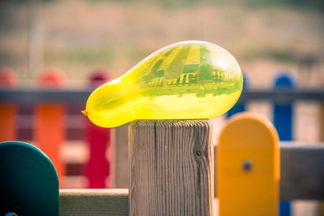 Molecules Change Shape to Store Solar Energy