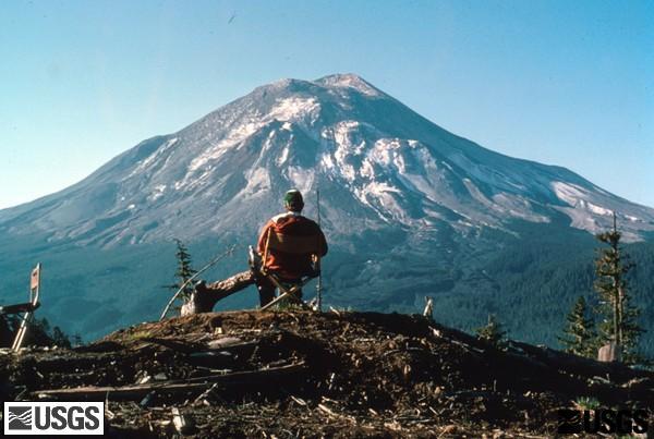 Federal Agency Reports More Than 400 Earthquakes Near Mount St. Helens