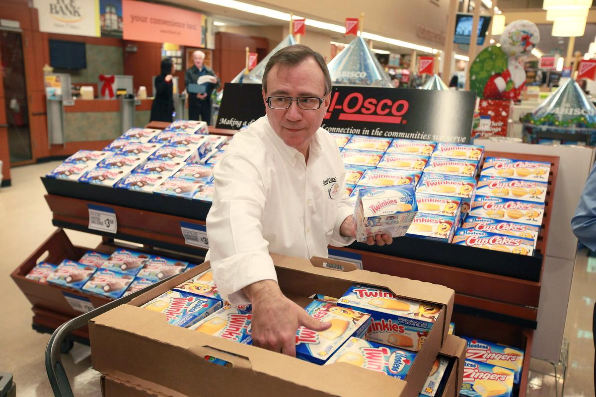Americans Love to Snack on Chocolate and Chips: What Are The Most Innovative Brands?