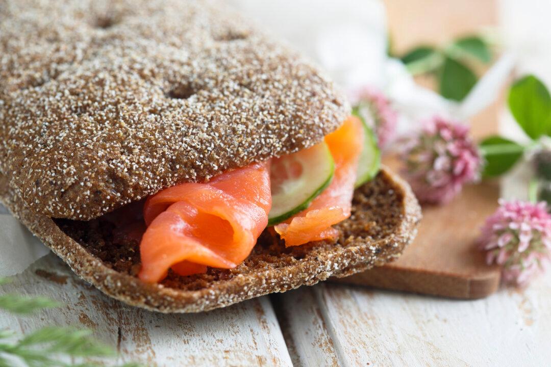 11 Evidence-Based Health Benefits of Eating Fish