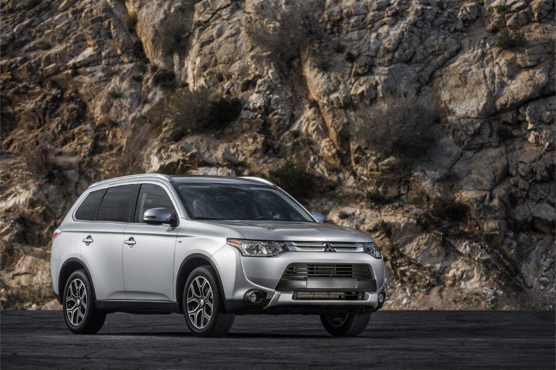 2015 Mitsubishi Outlander SE