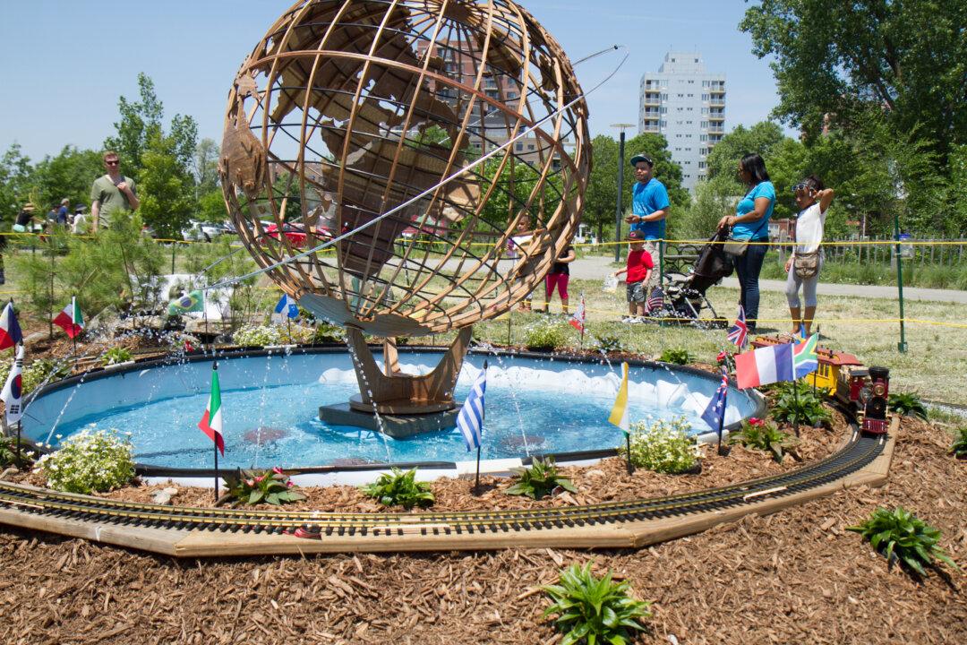World’s Fair Replica in Queens Evokes Childhood Memories