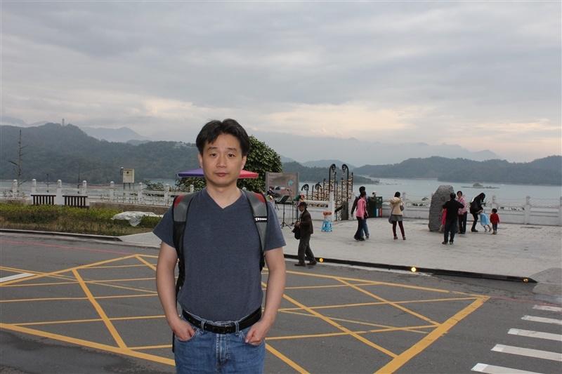 Police in China Threaten Family of Epoch Times Political Columnist