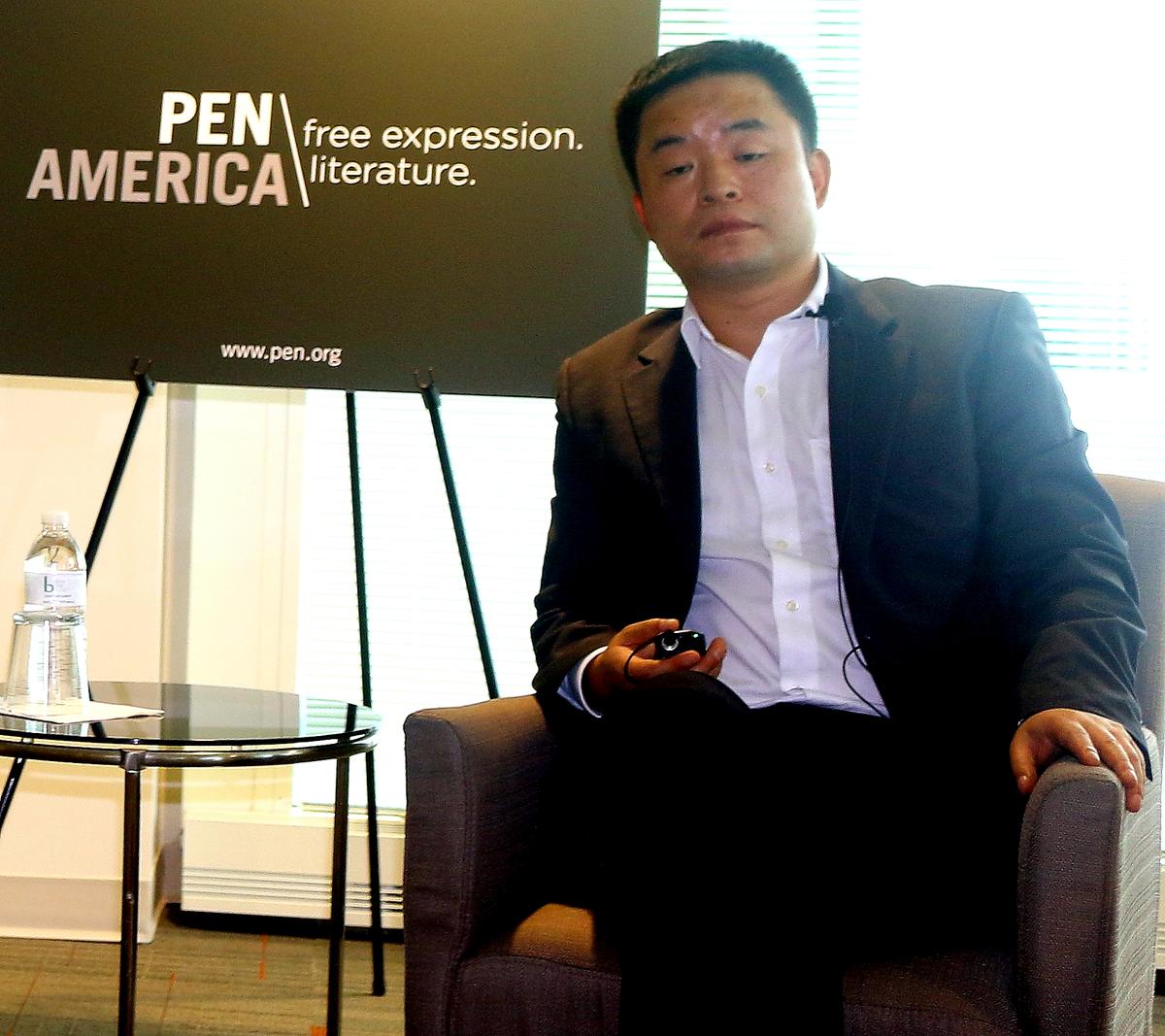 Chinese Literary Dissidents ‘Shadow’ Book Exposition