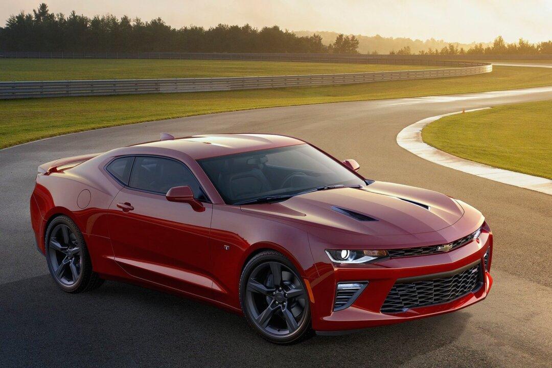 2016 Chevy Camaro Is Lighter, Sleeker, and Ready For Action