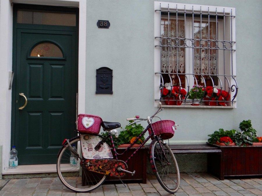 Beautiful Bikes and Pretty Italian Streets