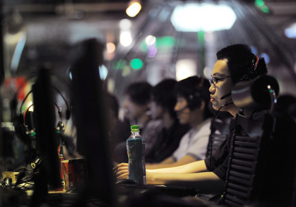 Editor for Chinese State-Run News Site Under Investigation for Blackmail