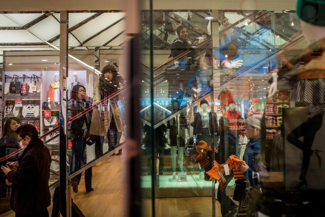 Chinese Shoppers Go Abroad in Search of Quality and Safety