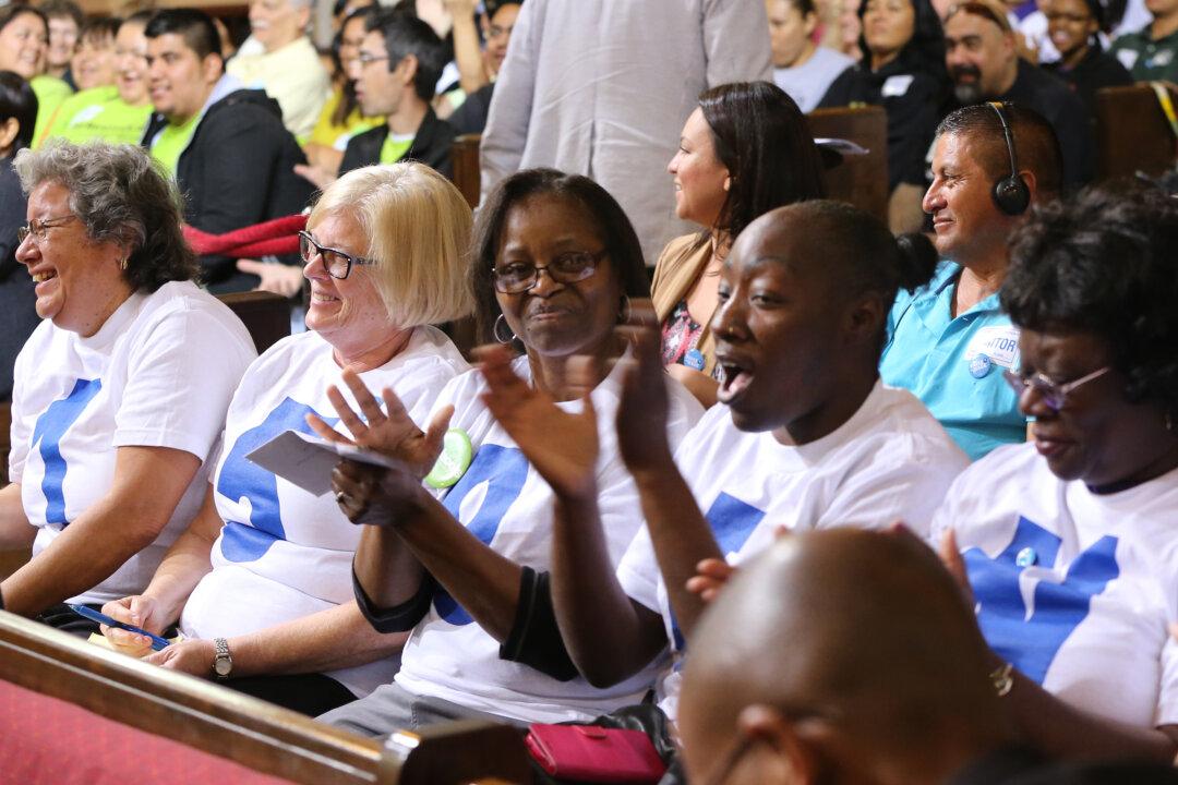 Los Angeles Closes in on Approving $15 Minimum Wage