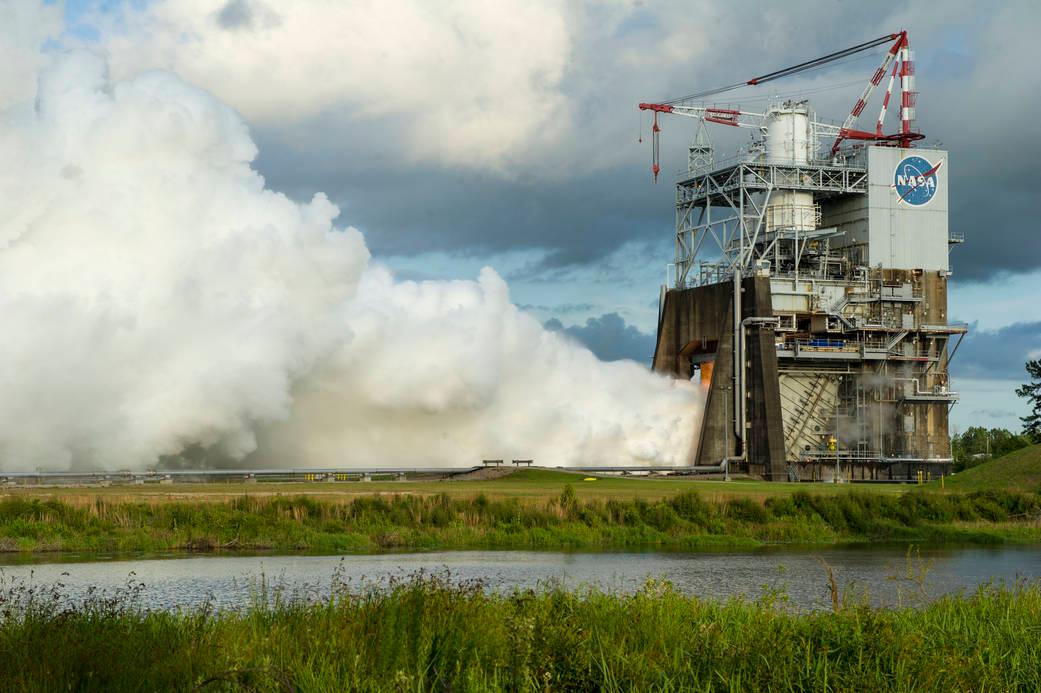 Watch NASA Test the Rocket Engines That Could Fly Us to Mars (Video)