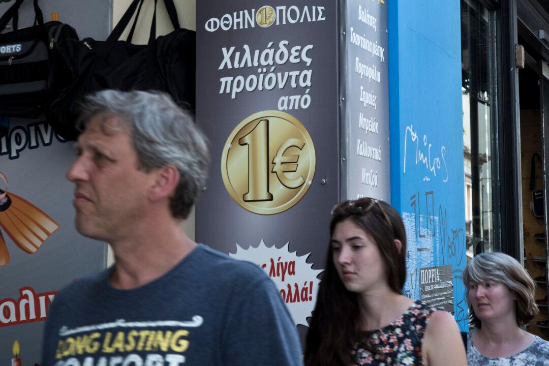 As Greece Teeters, Fallout for Europe Uncertain