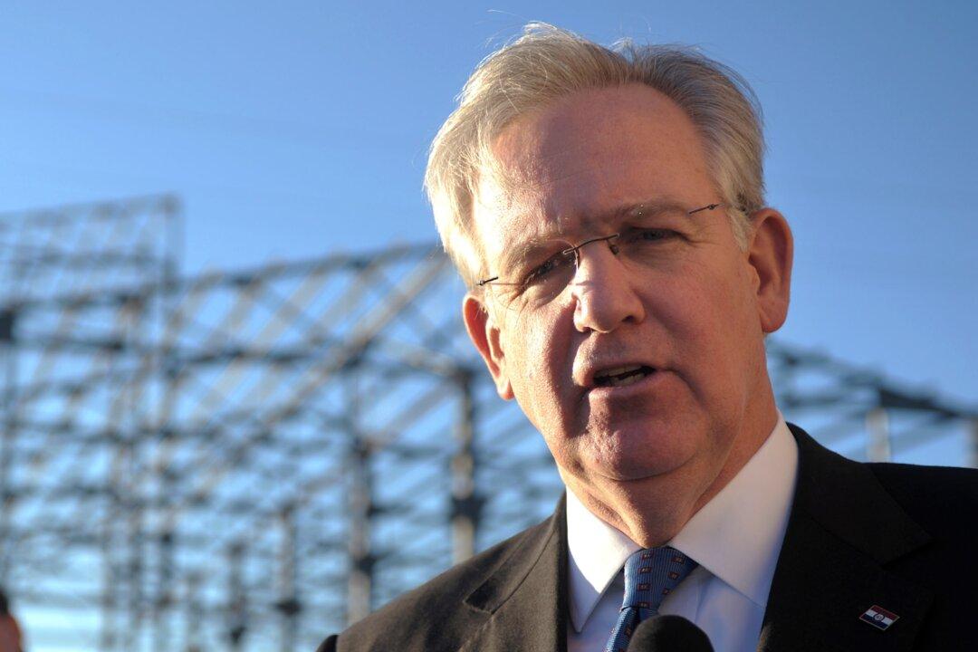 Missouri Gov. Nixon Vetoes Right-to-Work Legislation