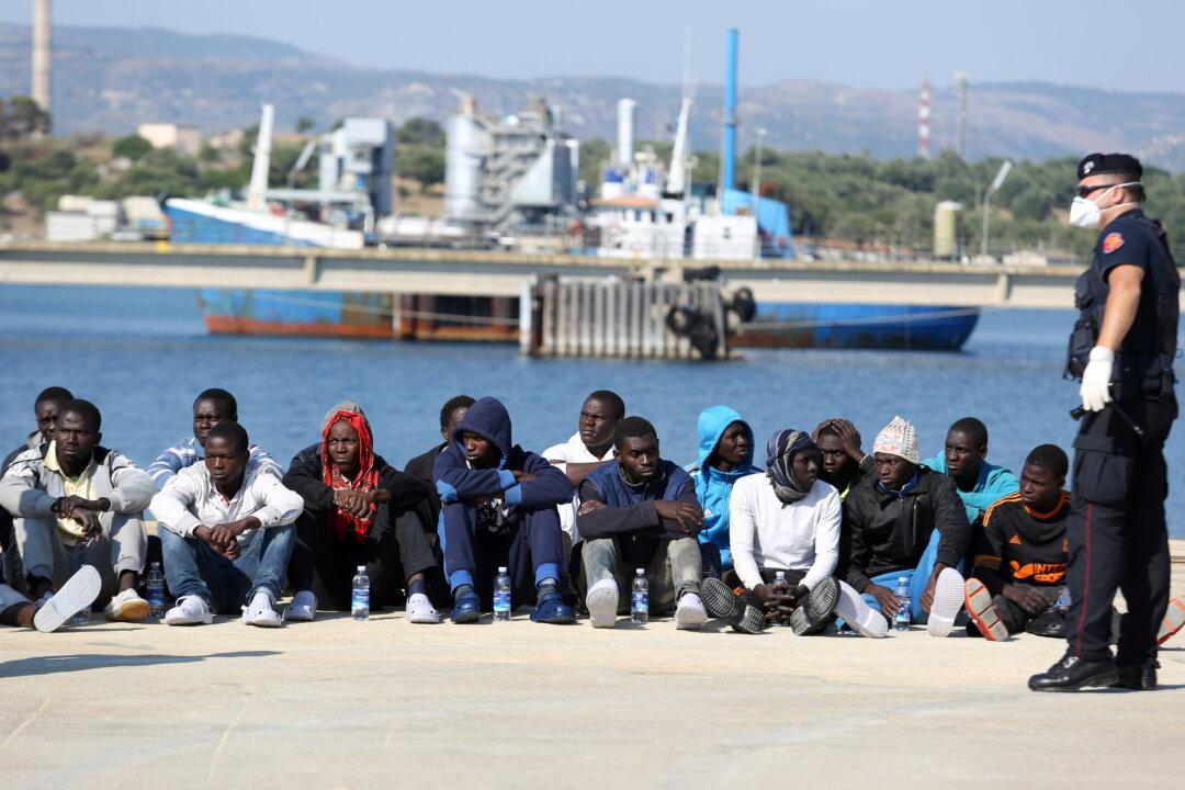 EU Refugee Response Exposes Divisions, Meagre Ambitions