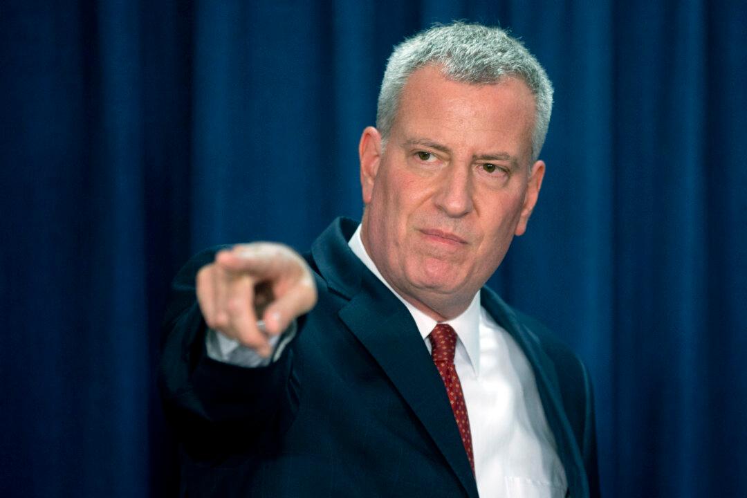 Time Running Out, de Blasio Pushes for Agenda in Albany