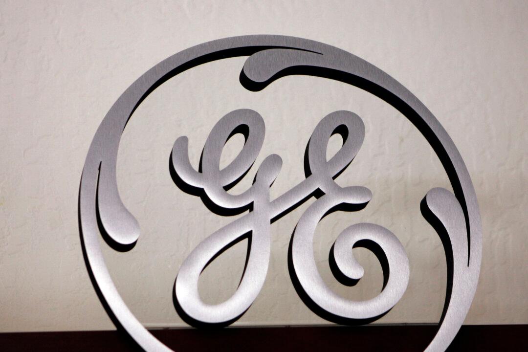 GE Takes Big Step Away From Banking With $12 Billion Deal