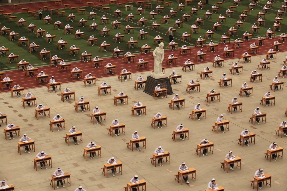 Inside the World of China’s Hired Test-Takers