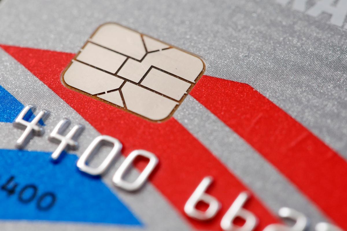 There’s a Credit Card Chip Phishing Scam Targeting Users of New Credit Cards