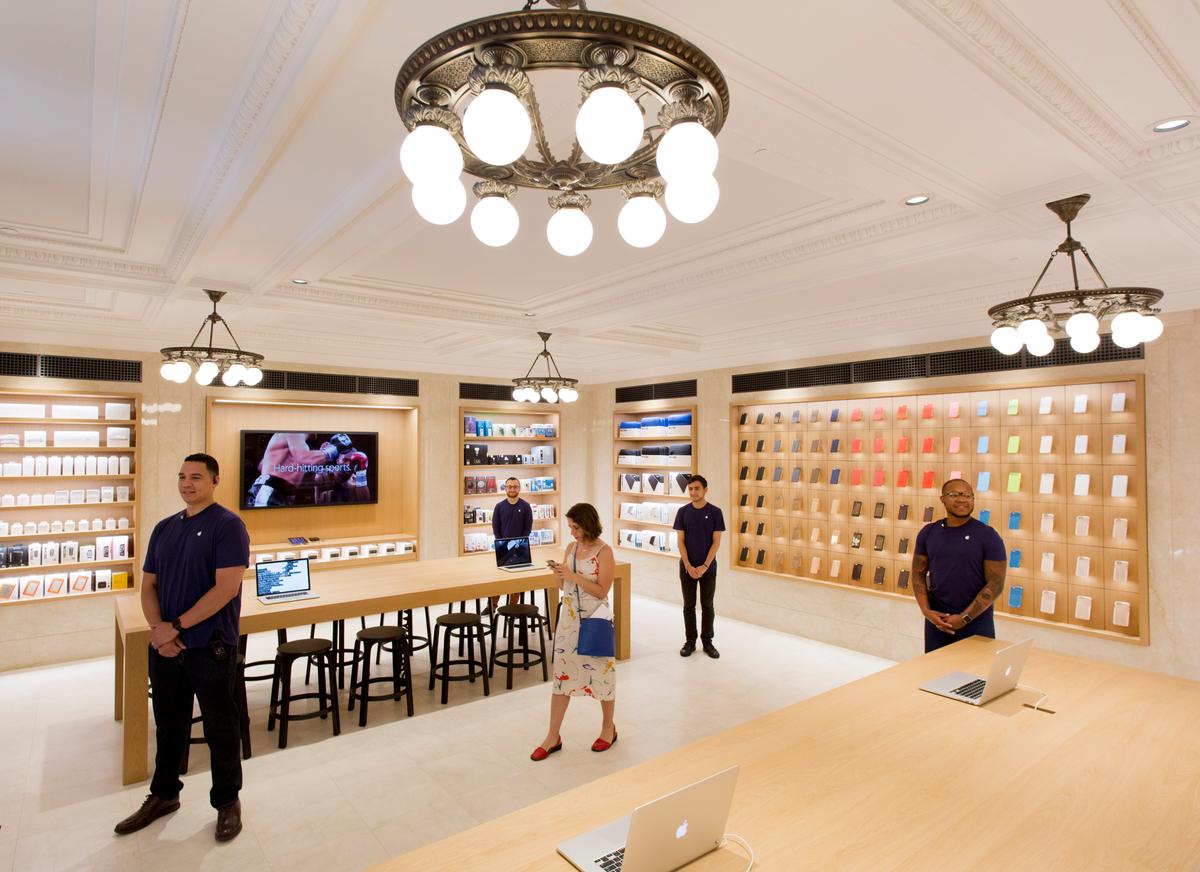 In With the Old: Apple Restores Former Bank for New Store