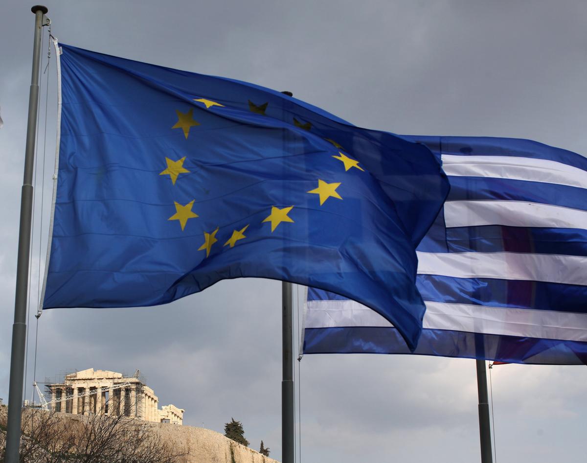 Hopes Low Over Greece Bailout as Officials Prepare to Meet