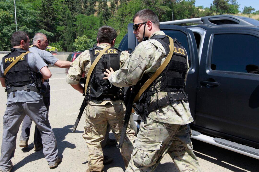 Runaway Tiger Kills Man in Tbilisi After Flood Damages Zoo