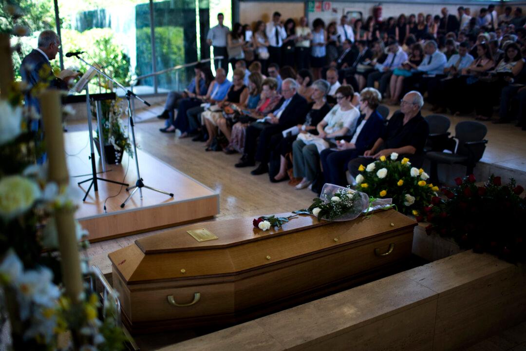 Tears in Barcelona at Funeral for Germanwings Crash Victim