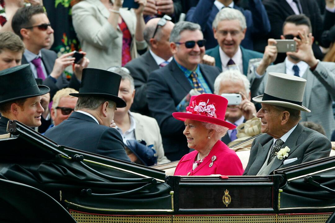 Queen Elizabeth to Begin Germany State Visit