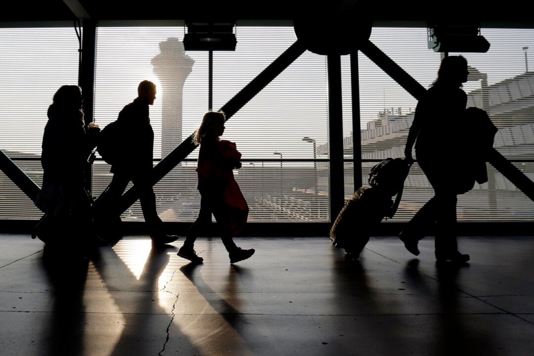 Tips for Finding Adjacent Airline Seats Without Paying Extra