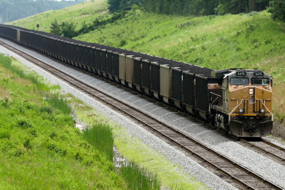 Railroad Strike Threatens US Power Grid