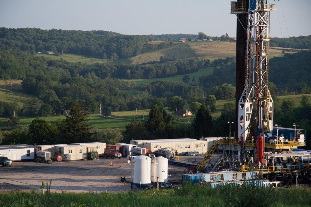 Trump Strikes Oil After Russia Moves to ‘Cripple’ US Shale