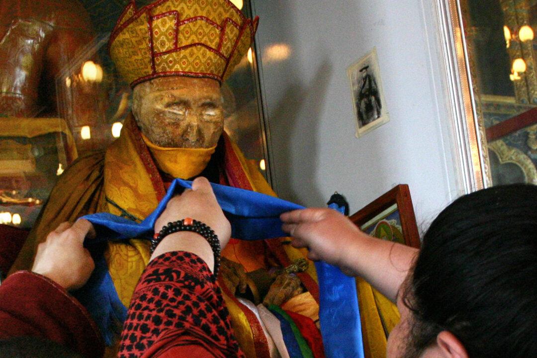 Imperishable Body of Russian Buddhist Lama