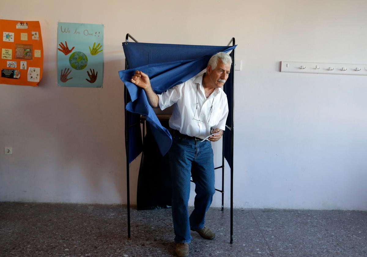 Yes or No? Greeks Vote on High-Stakes Bailout Referendum
